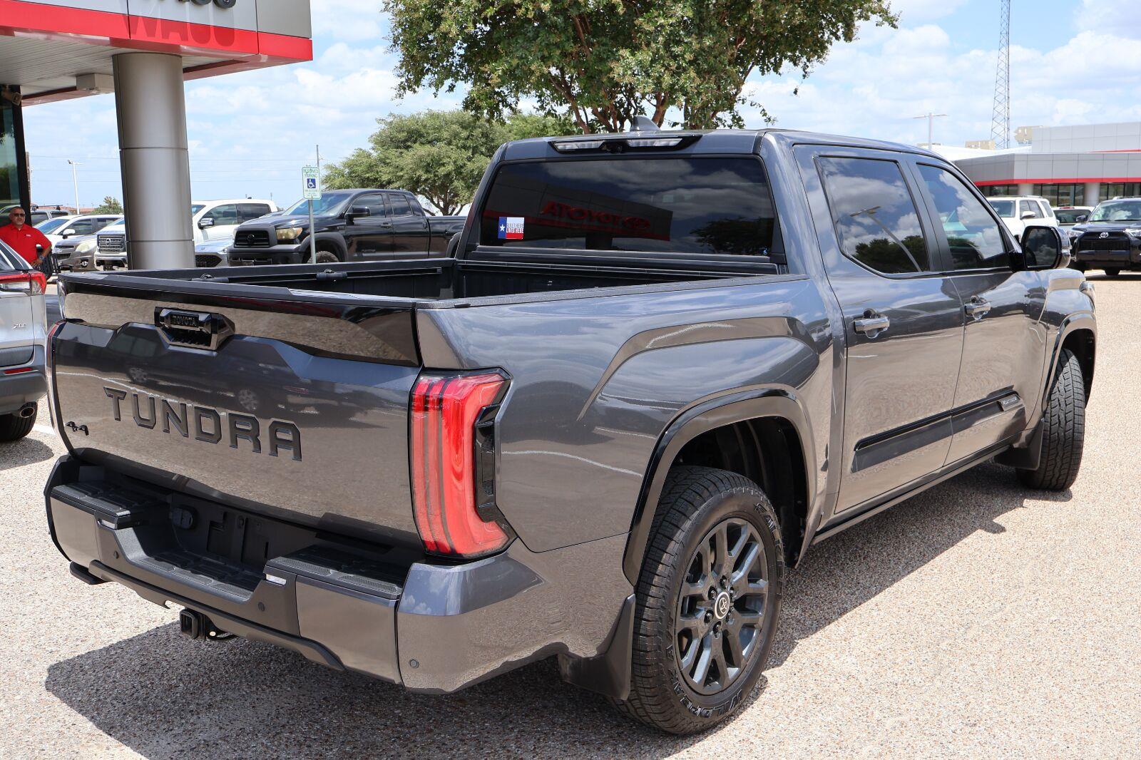 2024 Toyota Tundra Platinum - Photo 3