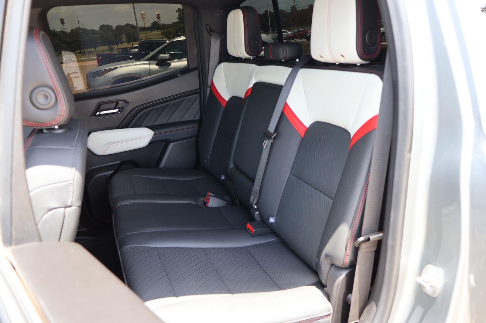 Used 2024 GMC Canyon Truck