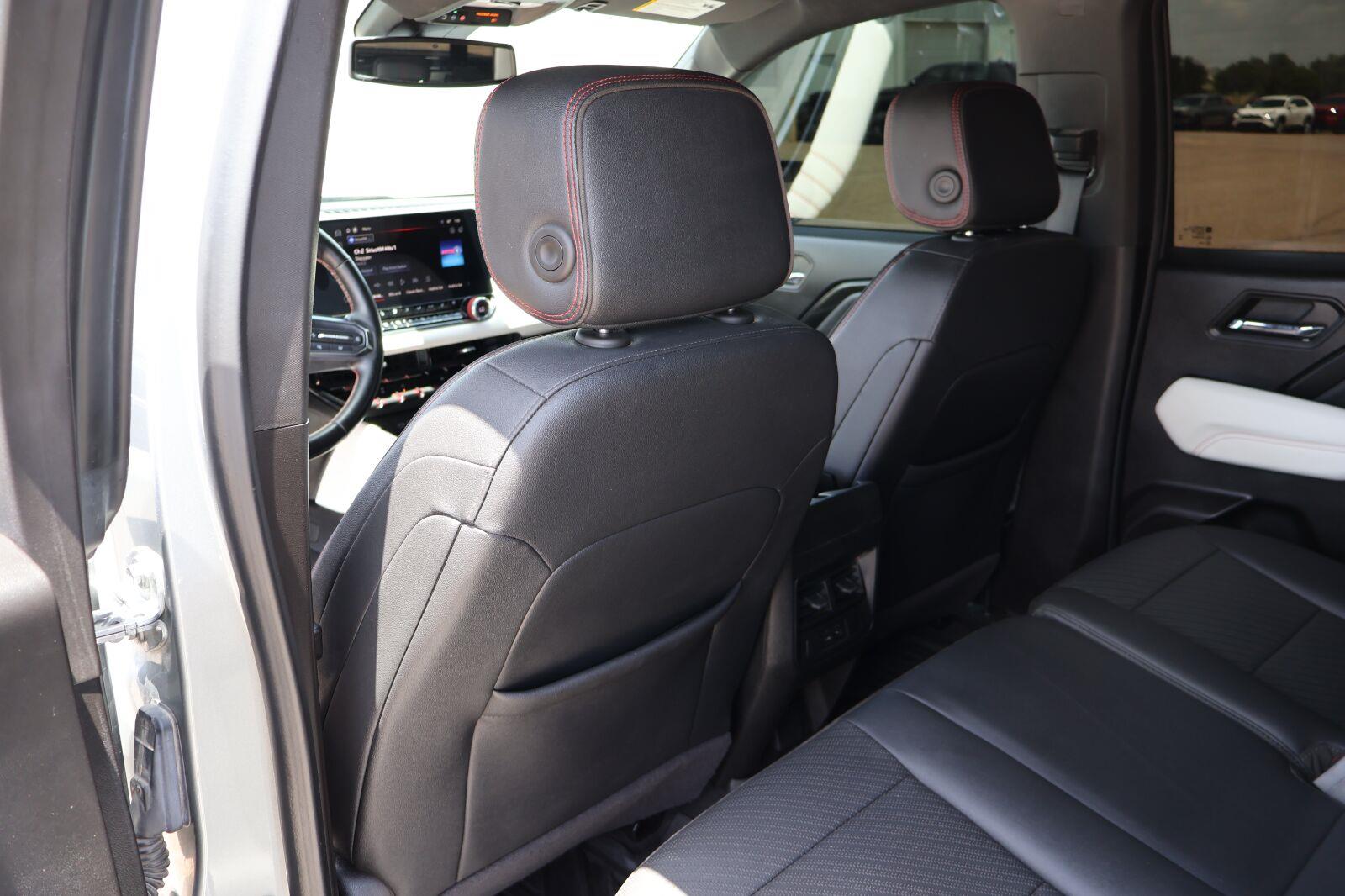 Used 2024 GMC Canyon Truck
