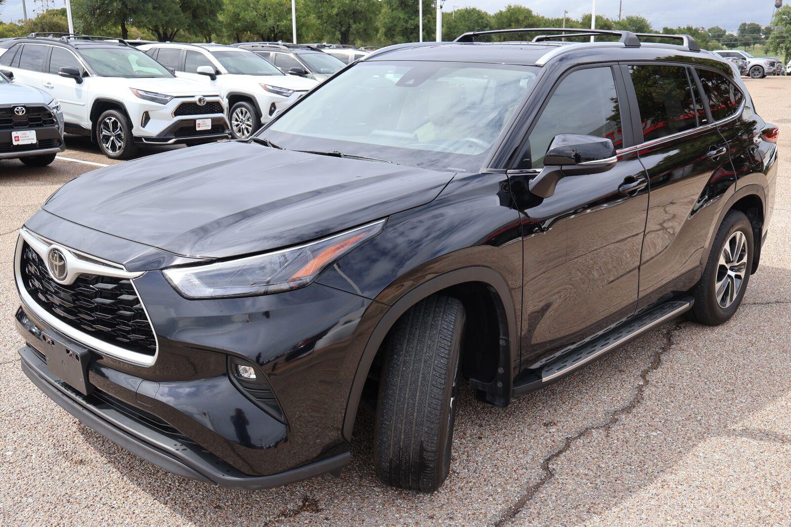Used 2023 Toyota Highlander SUV