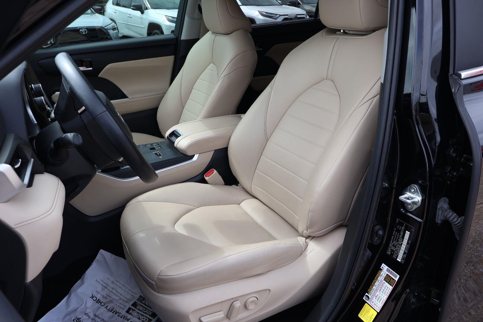 Used 2023 Toyota Highlander SUV
