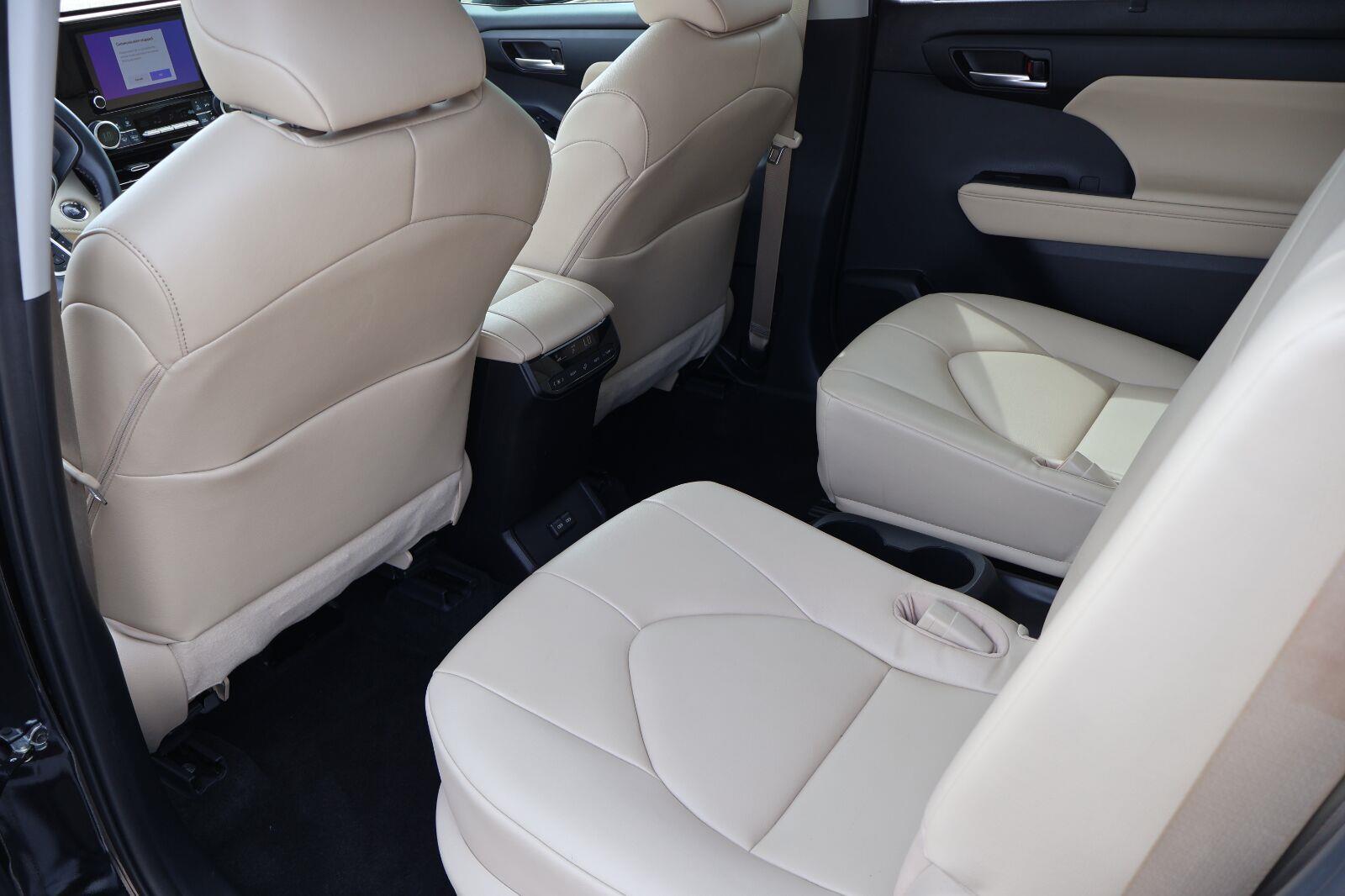 Used 2023 Toyota Highlander SUV