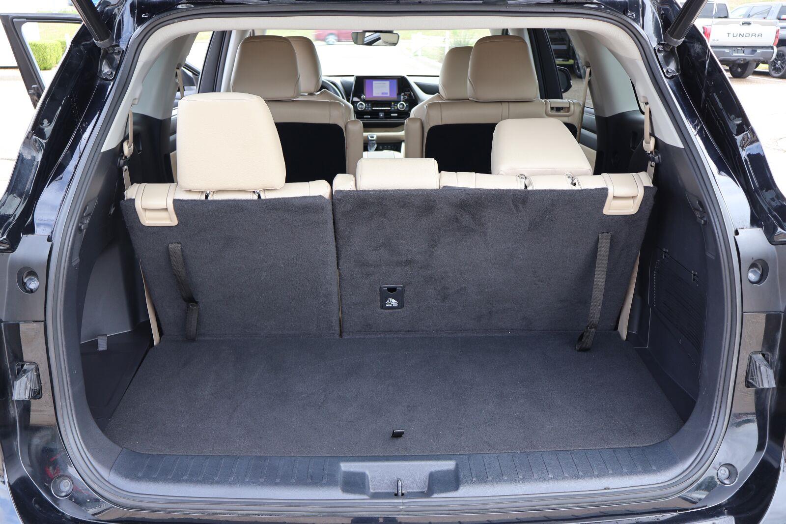 Used 2023 Toyota Highlander SUV