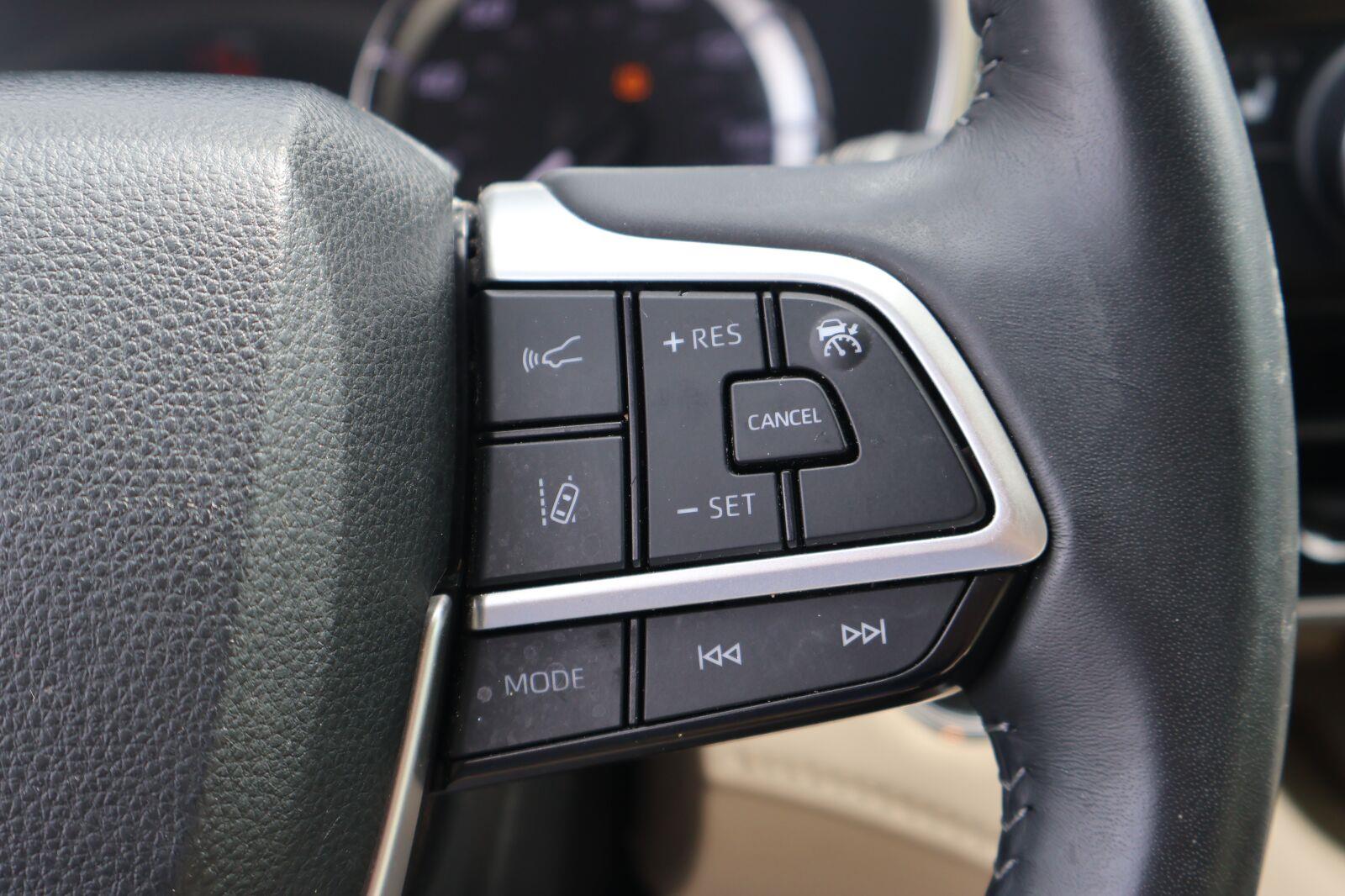 Used 2023 Toyota Highlander SUV