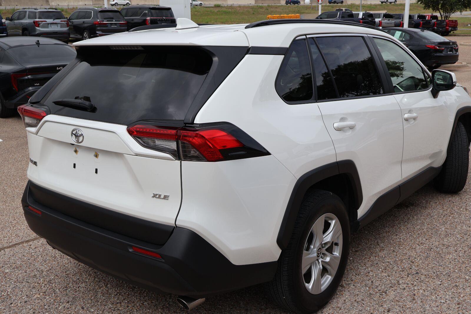 Used 2021 Toyota RAV4 SUV