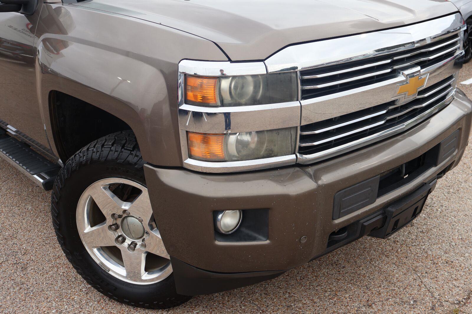 Used 2015 Chevrolet Silverado 2500HD Built After Aug 14 Truck