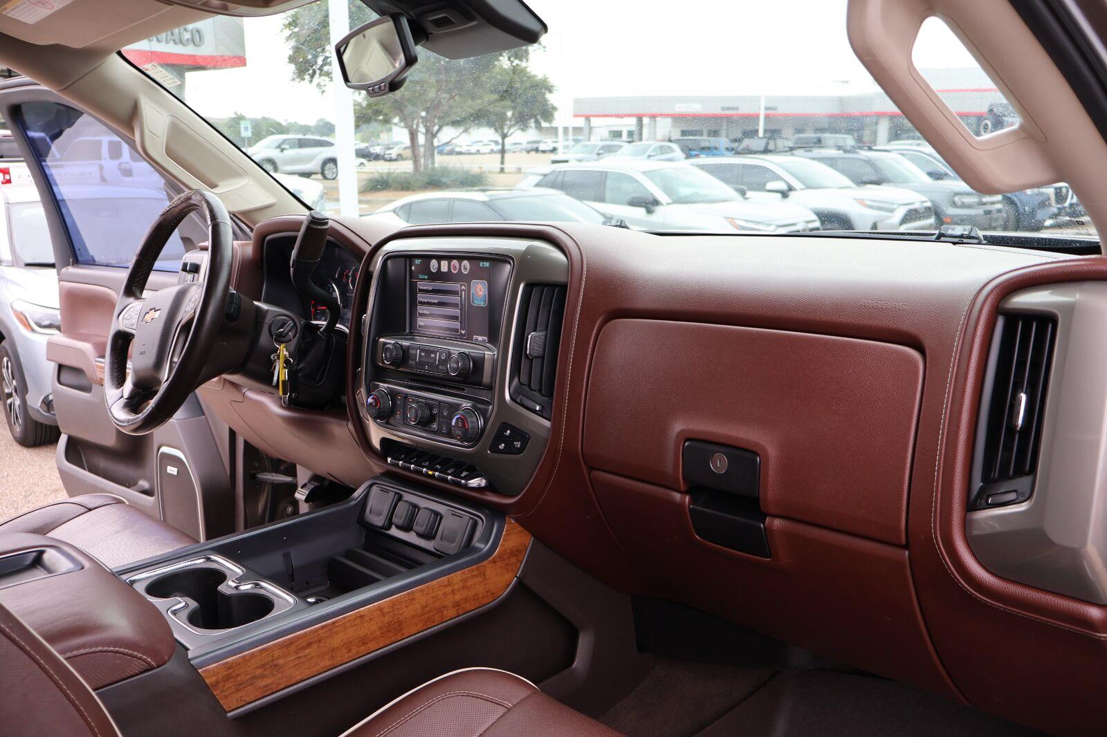 Used 2015 Chevrolet Silverado 2500HD Built After Aug 14 Truck