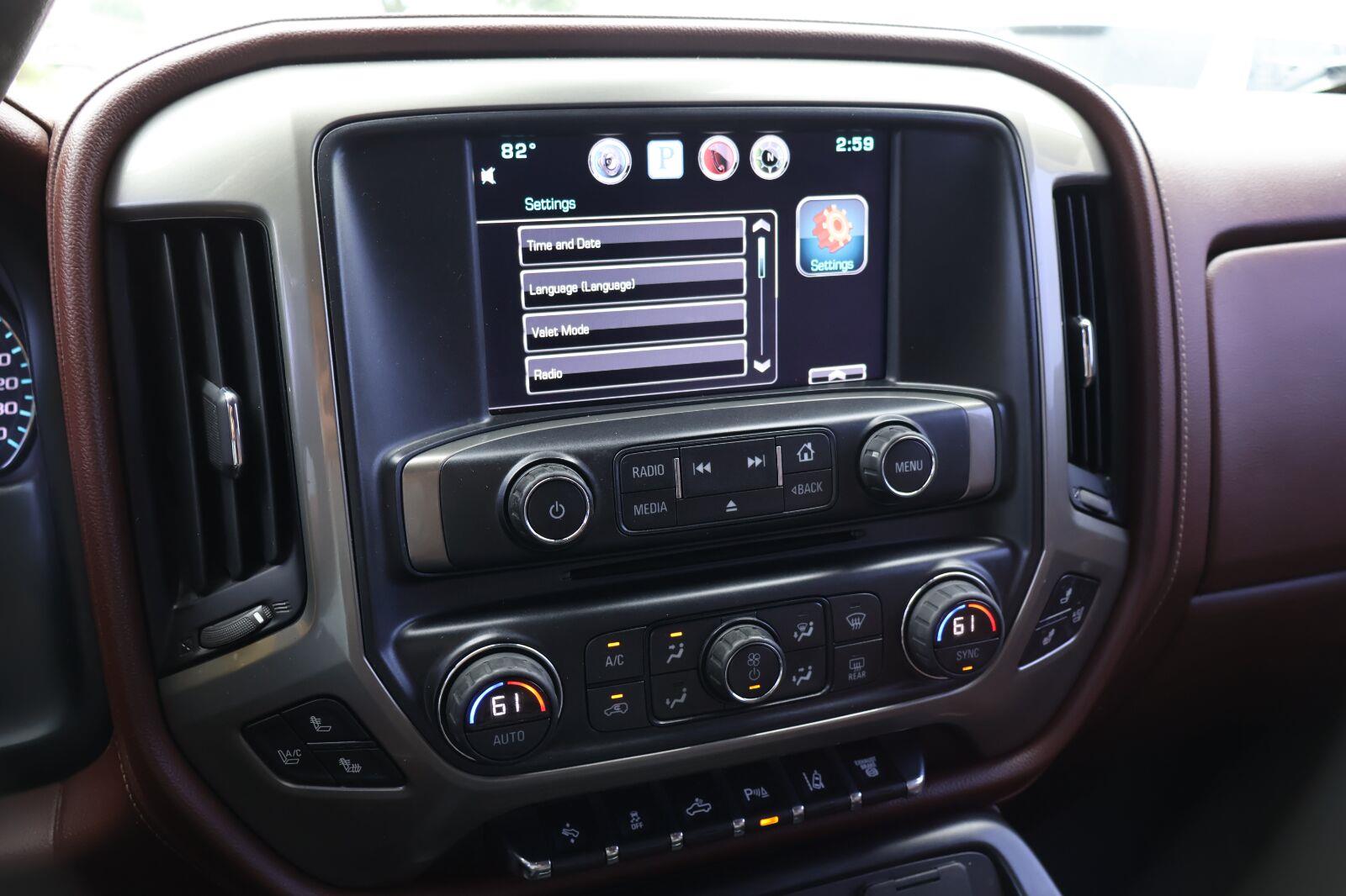 Used 2015 Chevrolet Silverado 2500HD Built After Aug 14 Truck