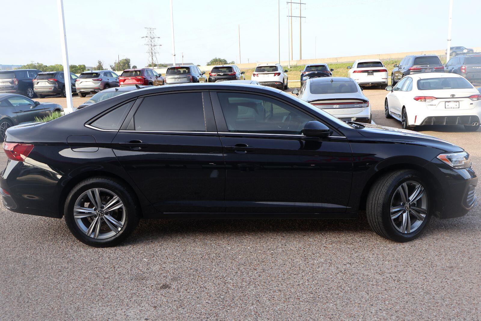 Used 2023 Volkswagen Jetta Sedan