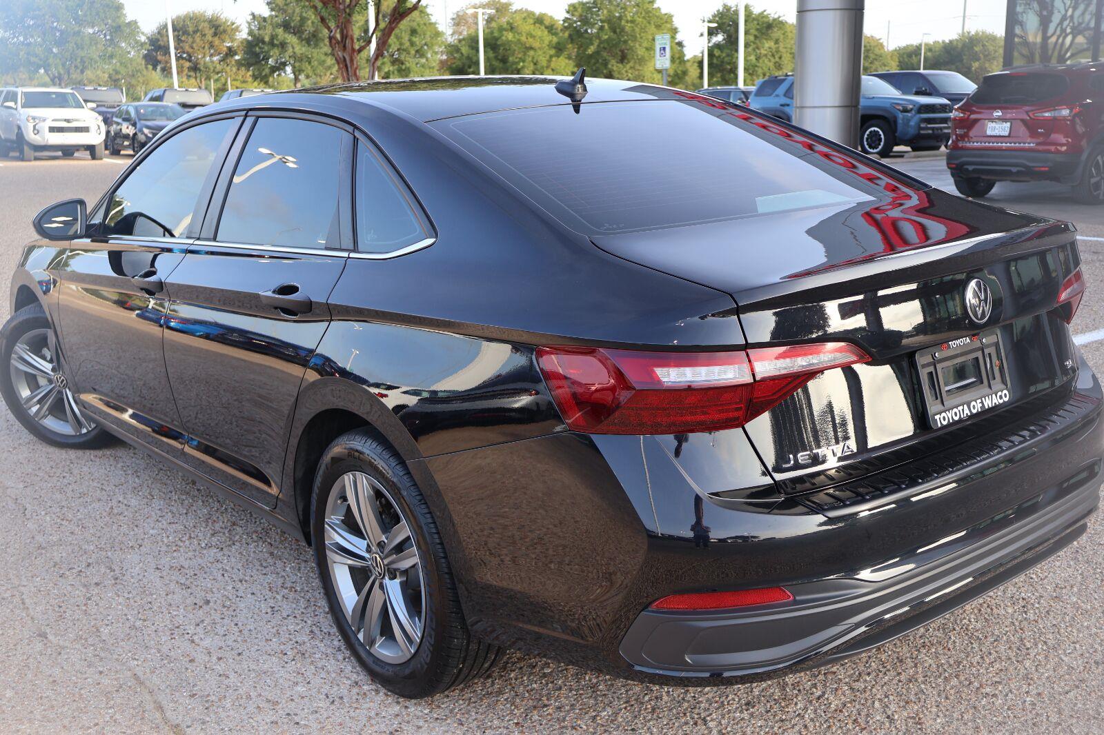 Used 2023 Volkswagen Jetta Sedan