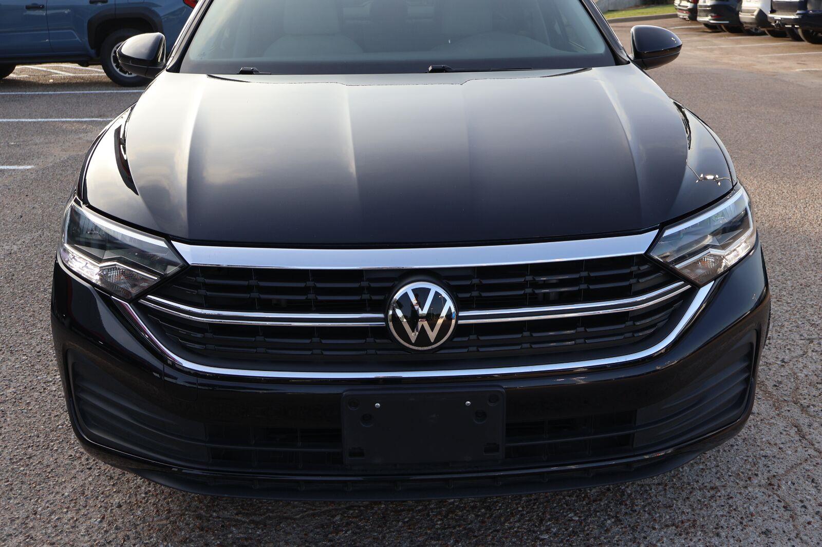 Used 2023 Volkswagen Jetta Sedan