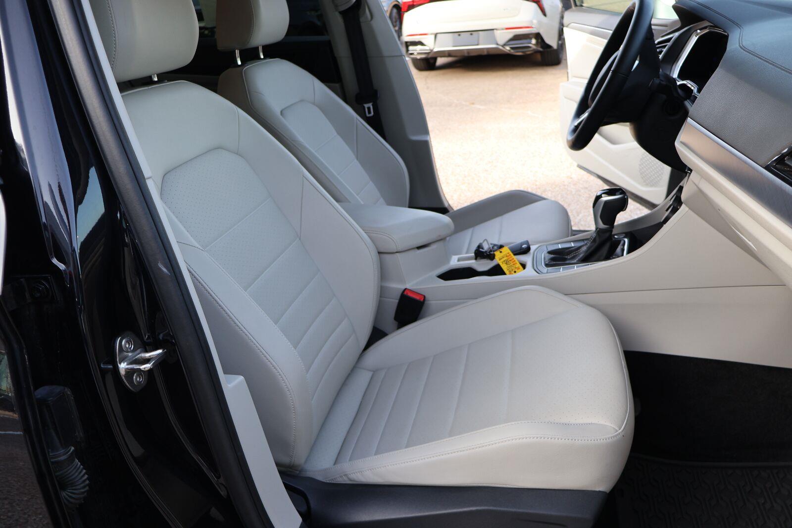 Used 2023 Volkswagen Jetta Sedan