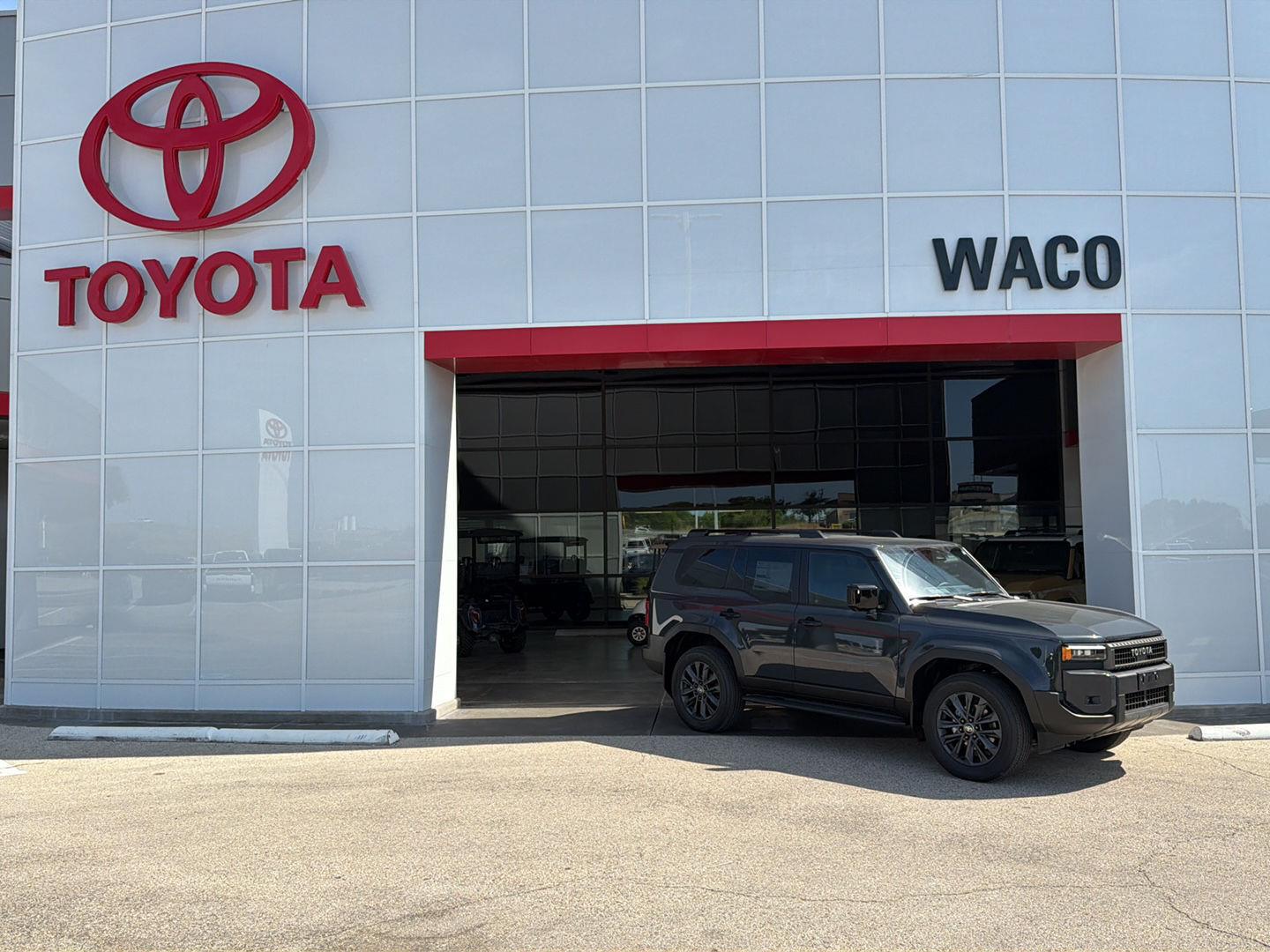 Underground 2027 Toyota Land Cruiser SUV / Crossover Four-Wheel Drive 8-Speed Automatic