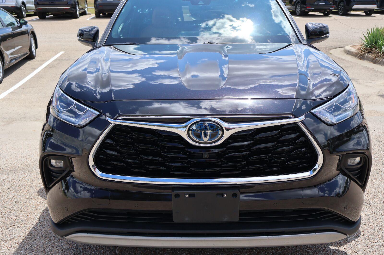 Used 2020 Toyota Highlander SUV