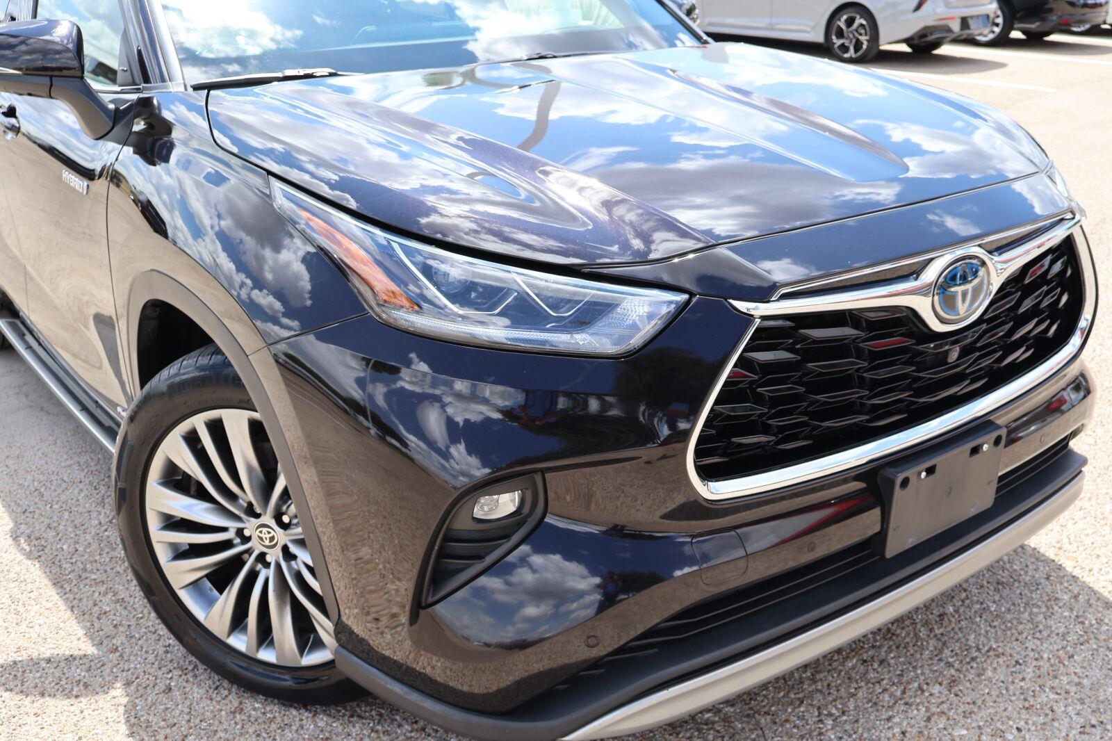 Used 2020 Toyota Highlander SUV