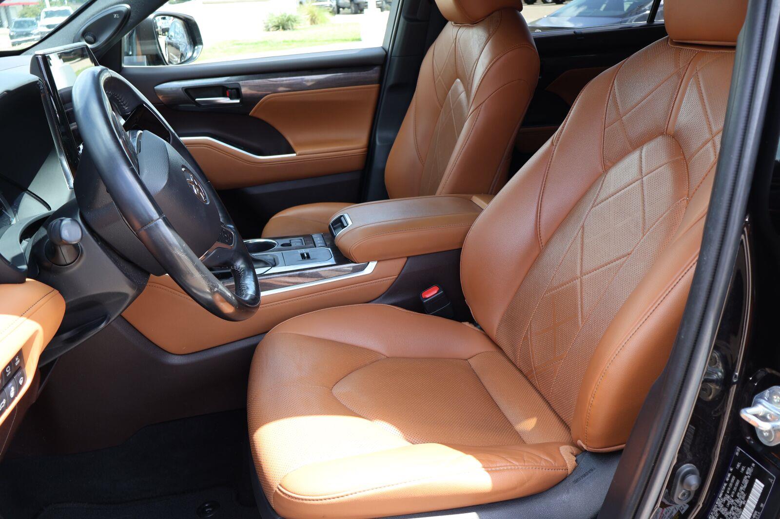 Used 2020 Toyota Highlander SUV