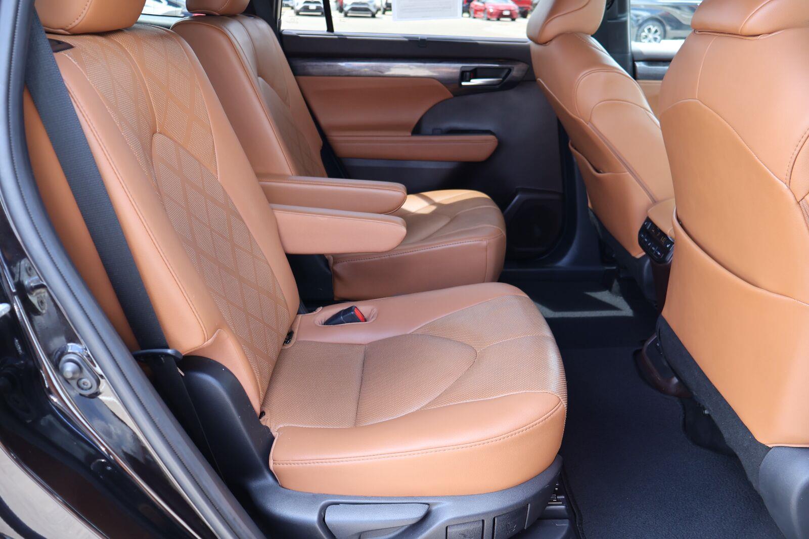 Used 2020 Toyota Highlander SUV