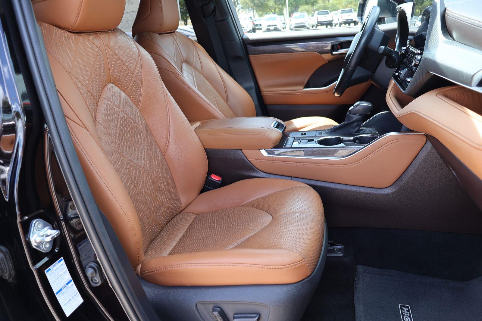 Used 2020 Toyota Highlander SUV