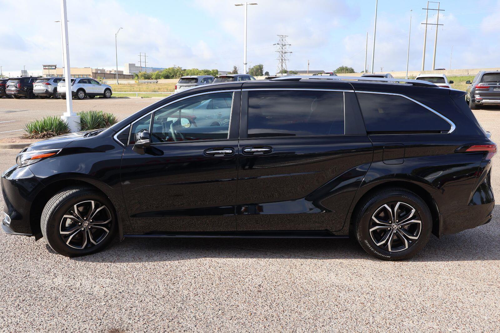 Used 2026 Toyota Sienna Van