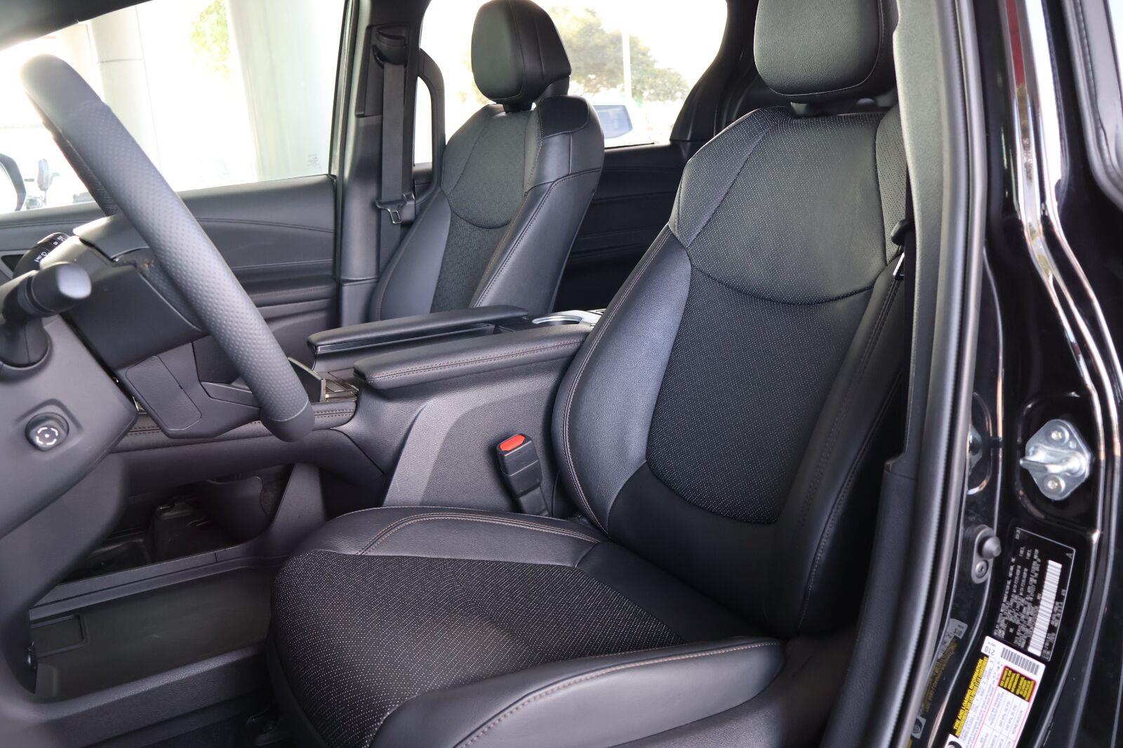 Used 2026 Toyota Sienna Van