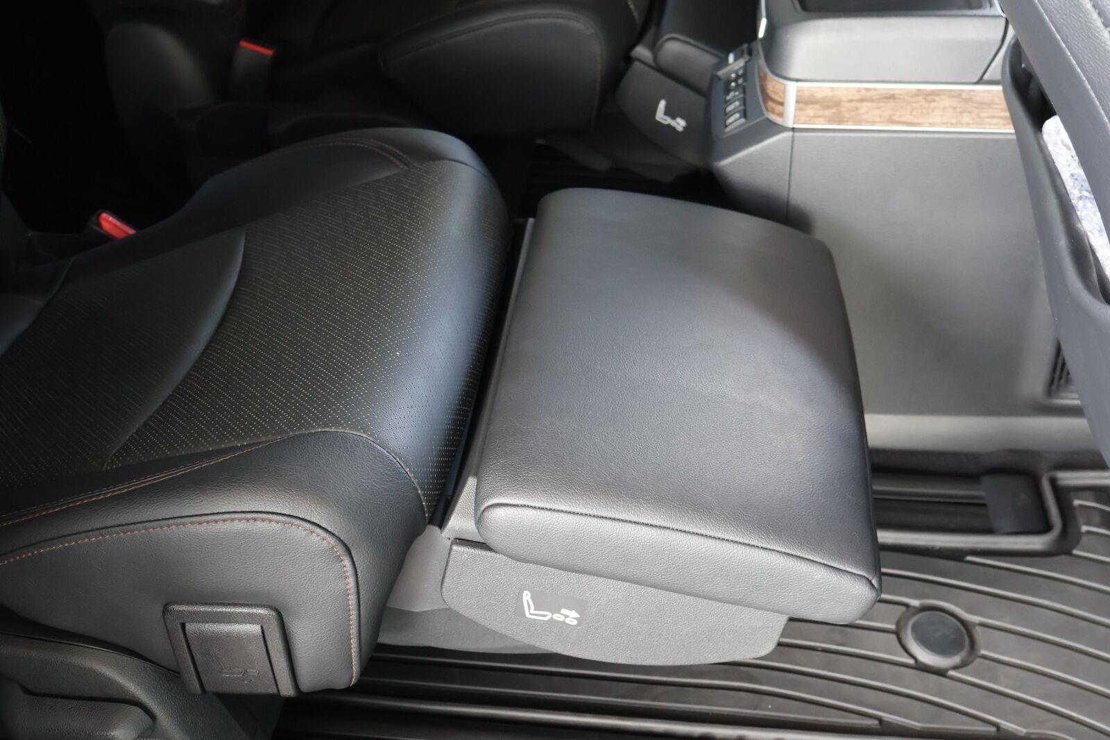 Used 2026 Toyota Sienna Van