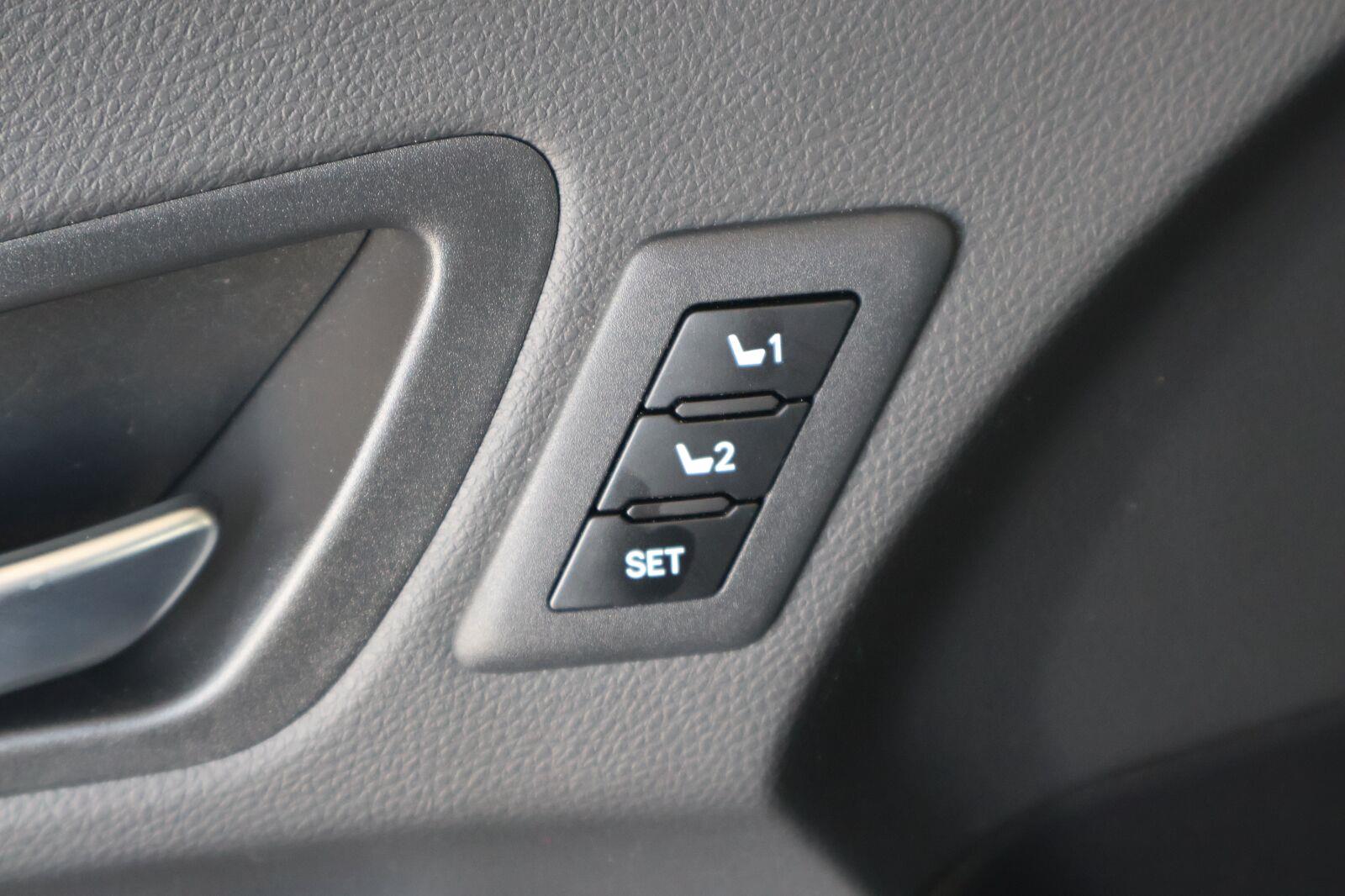 Used 2026 Toyota Sienna Van