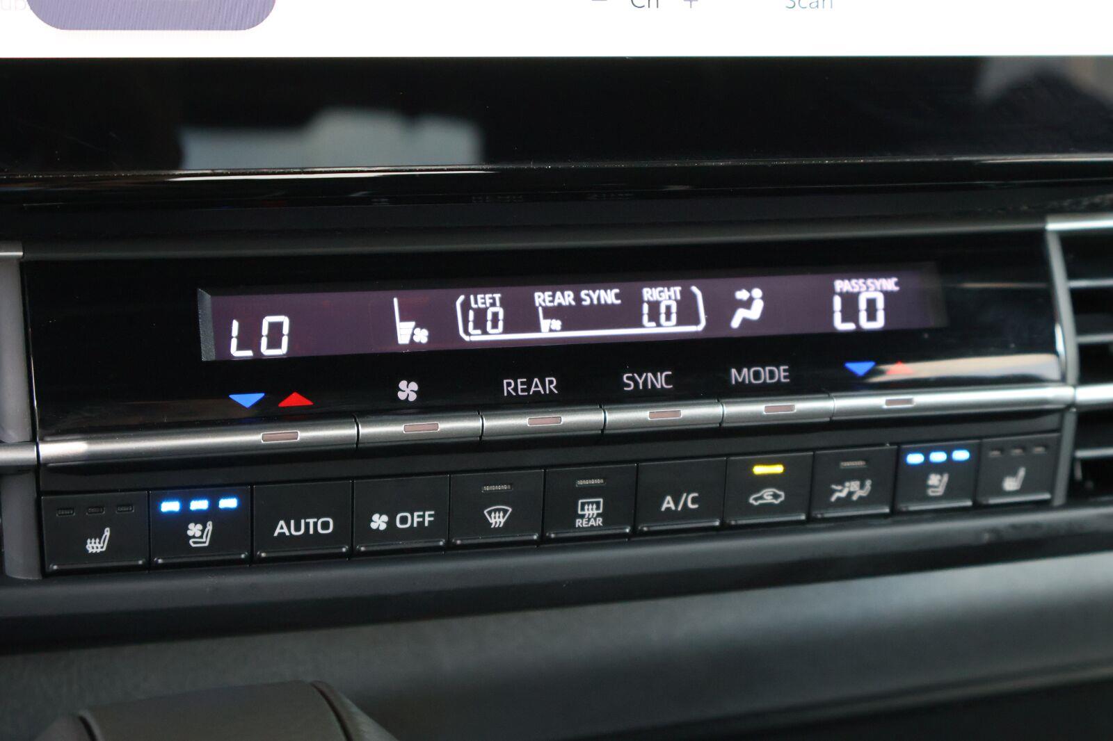 Used 2026 Toyota Sienna Van