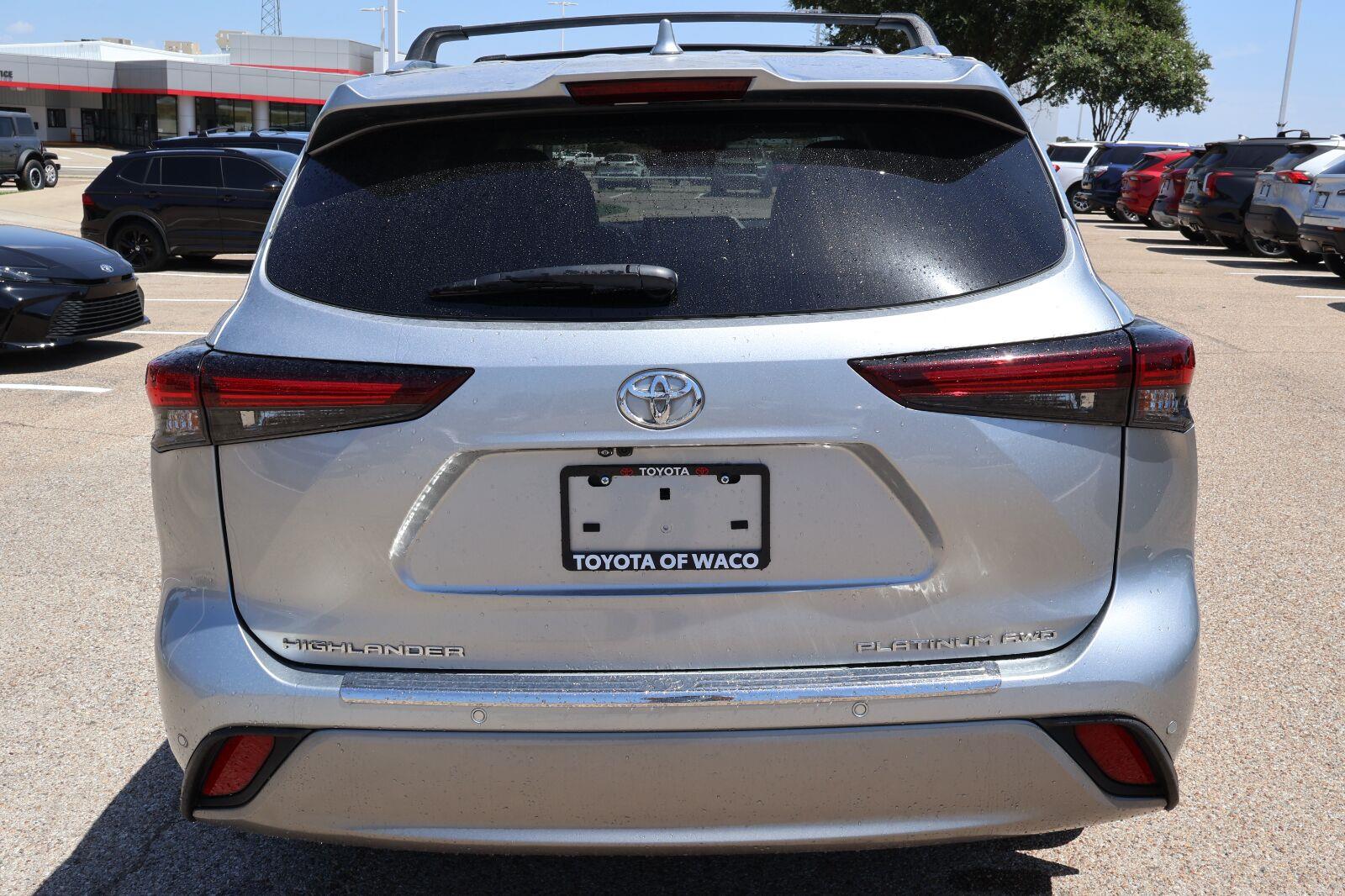 Used 2025 Toyota Highlander SUV