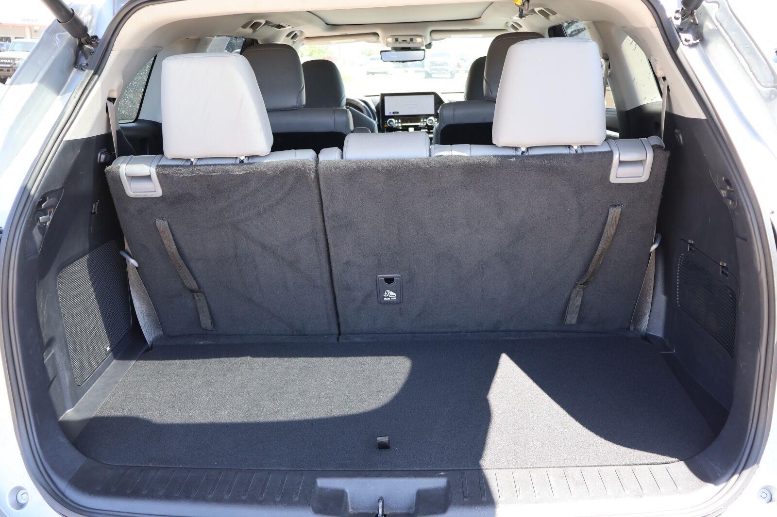 Used 2025 Toyota Highlander SUV