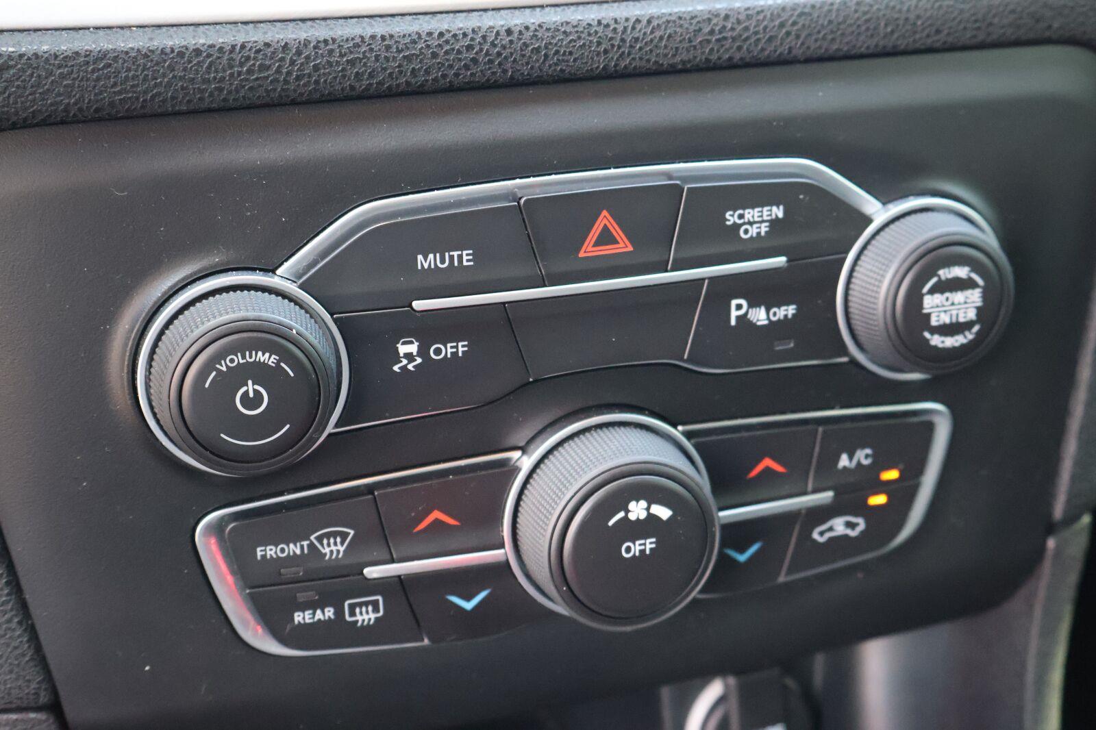 Used 2019 Dodge Charger Sedan
