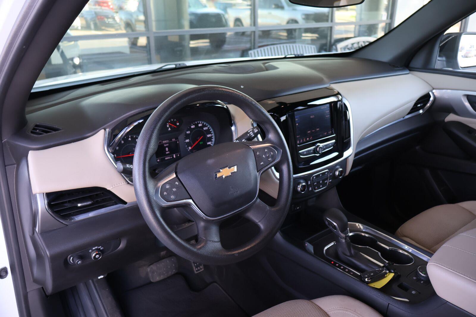 Used 2023 Chevrolet Traverse SUV