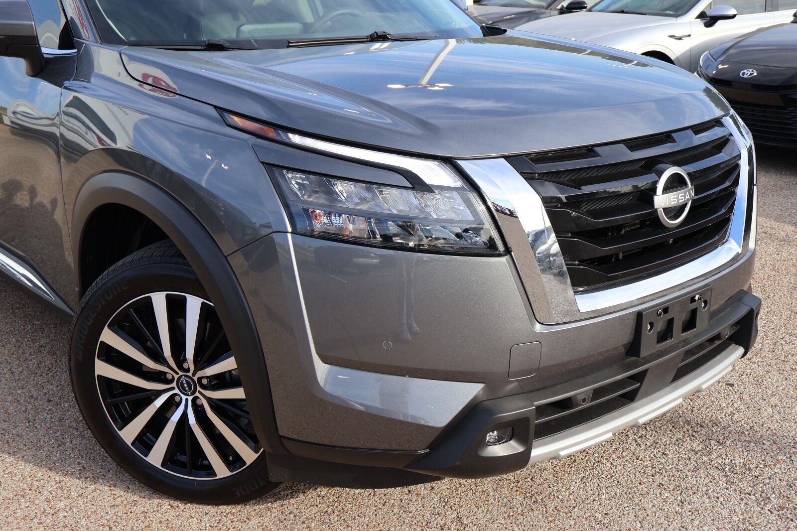Used 2025 Nissan Pathfinder SUV