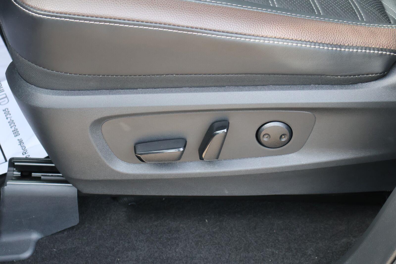 Used 2025 Nissan Pathfinder SUV