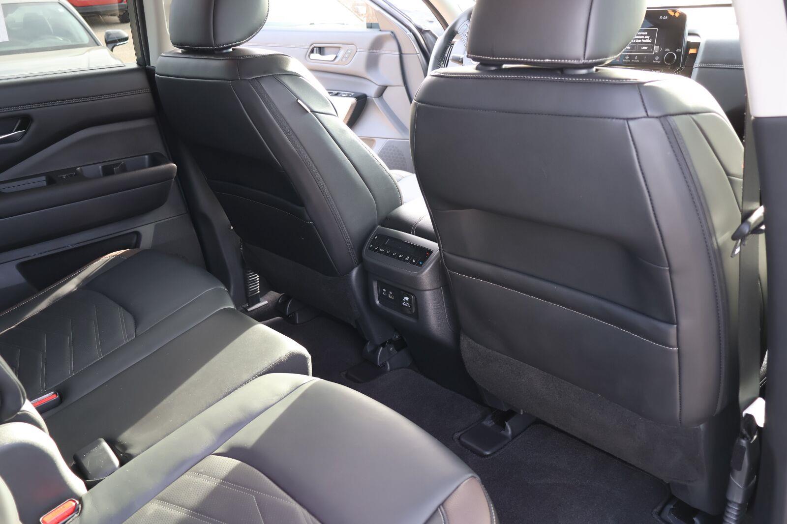 Used 2025 Nissan Pathfinder SUV