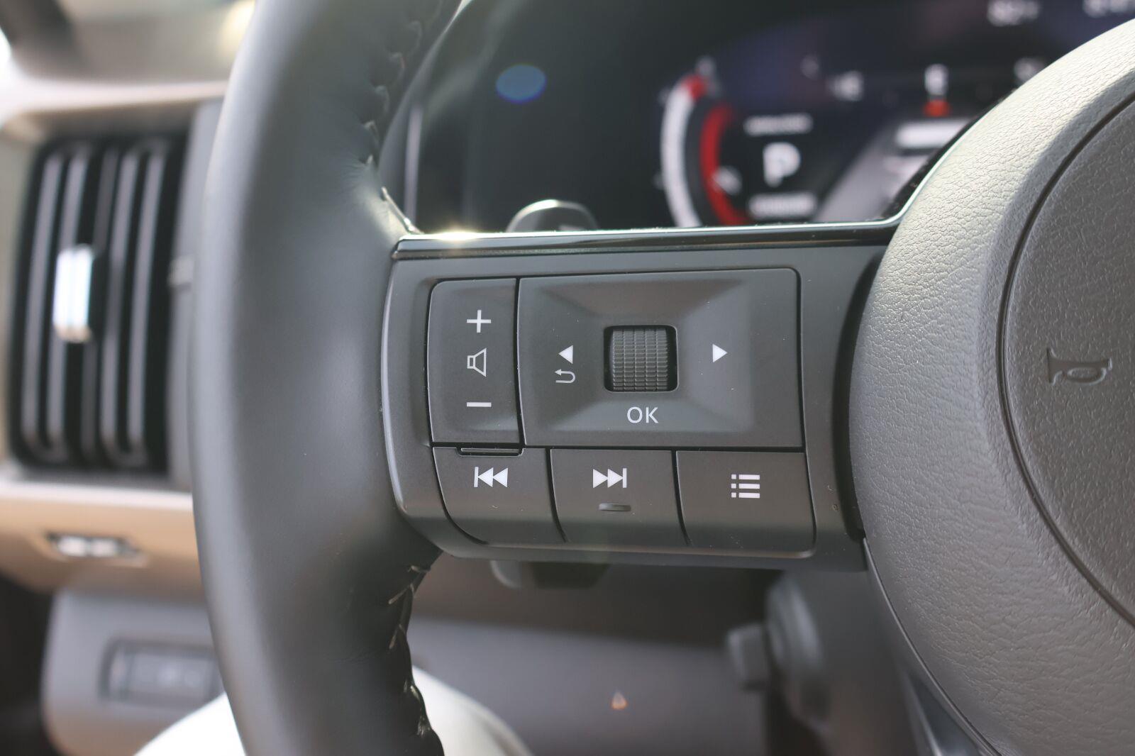 Used 2025 Nissan Pathfinder SUV