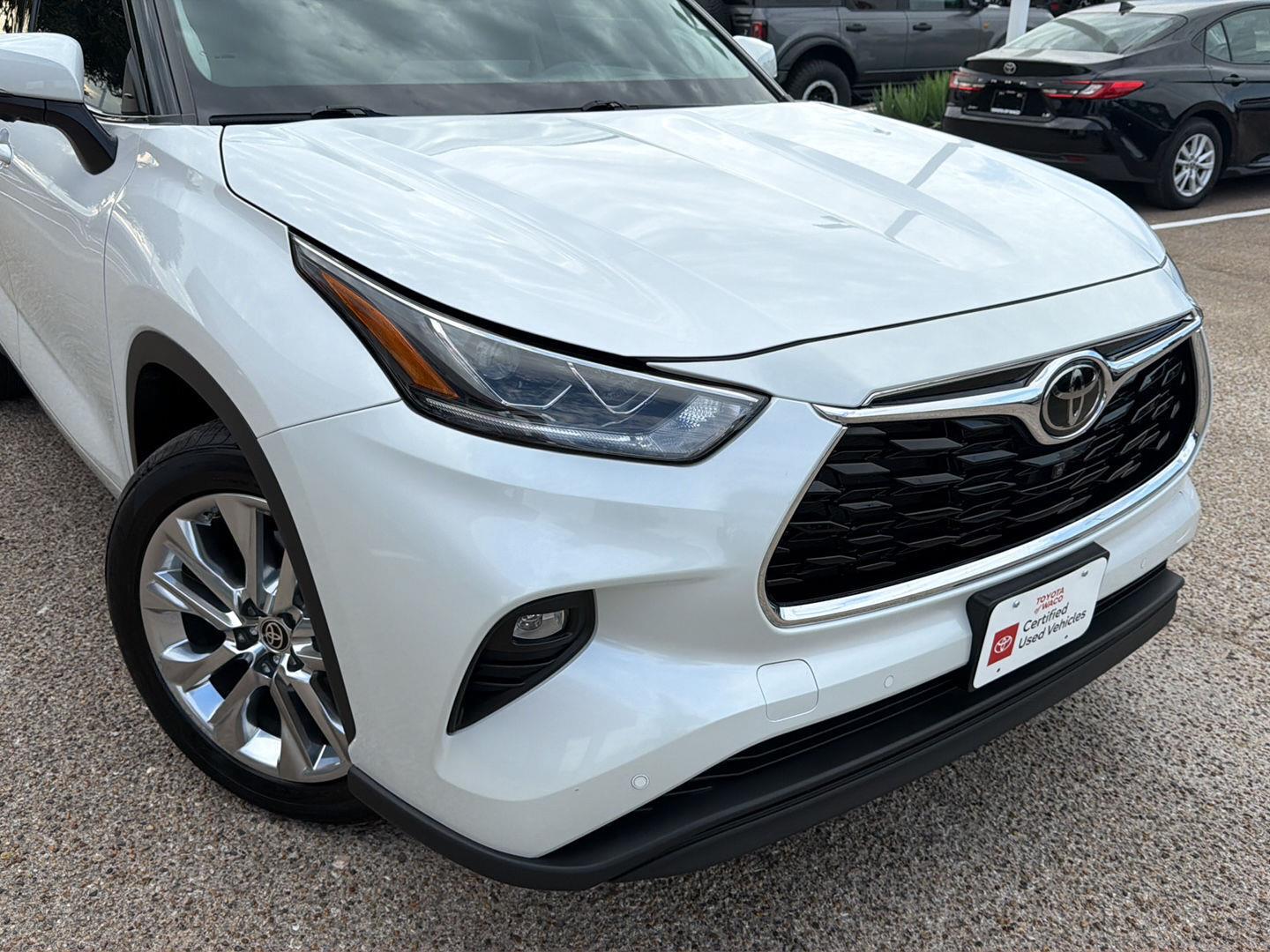 Used 2024 Toyota Highlander SUV