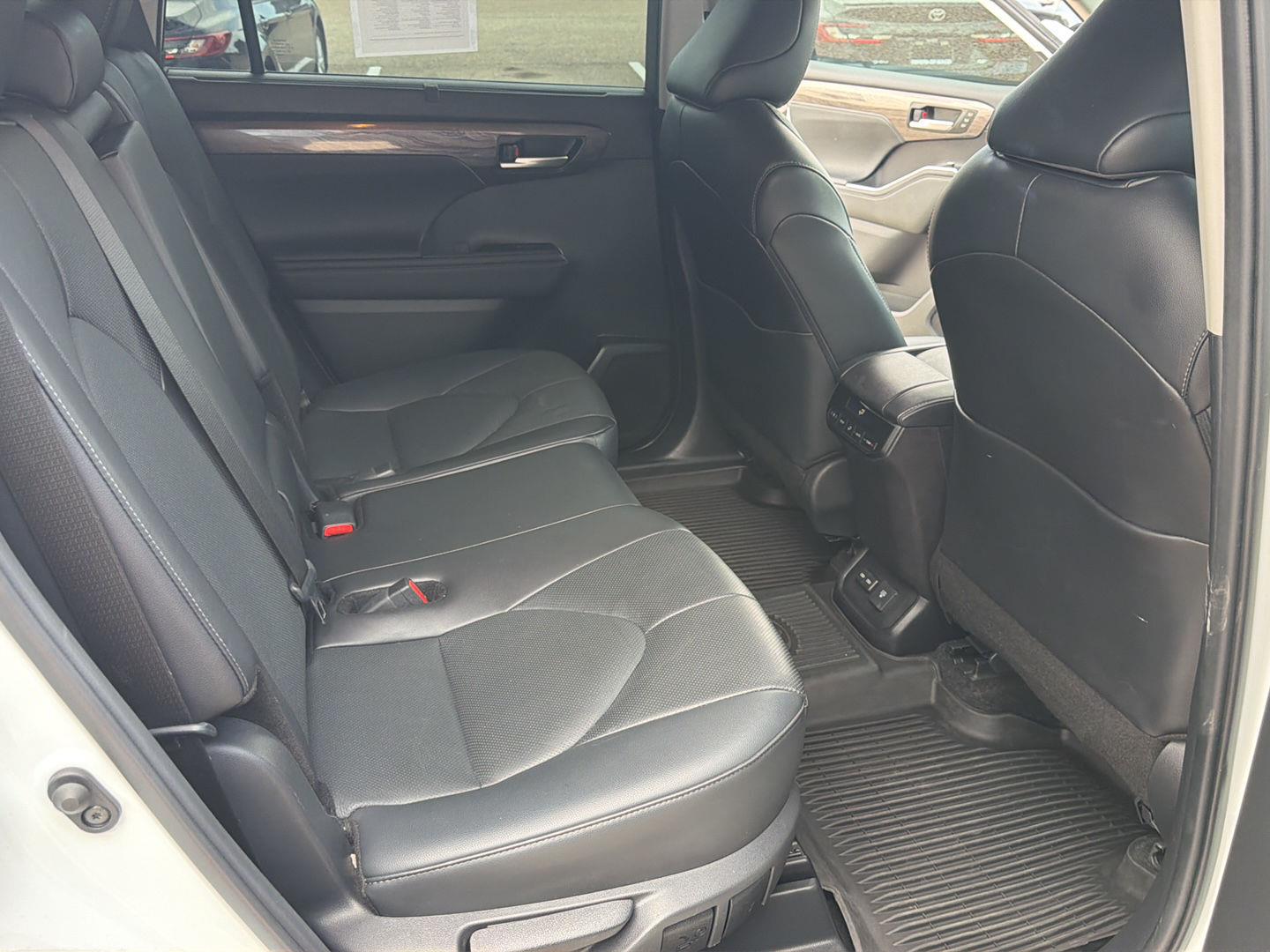 Used 2024 Toyota Highlander SUV