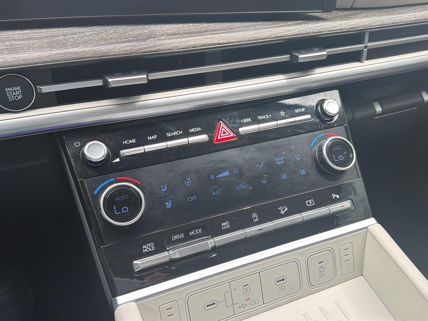 Used 2024 Hyundai Santa Fe SUV