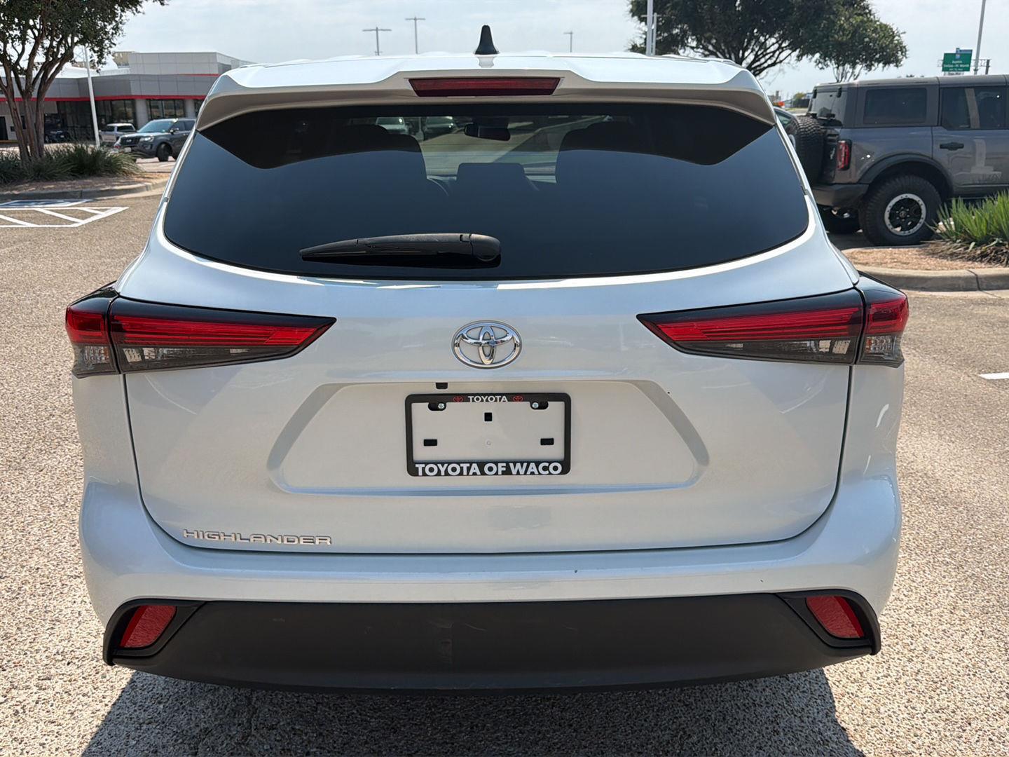 Used 2023 Toyota Highlander SUV