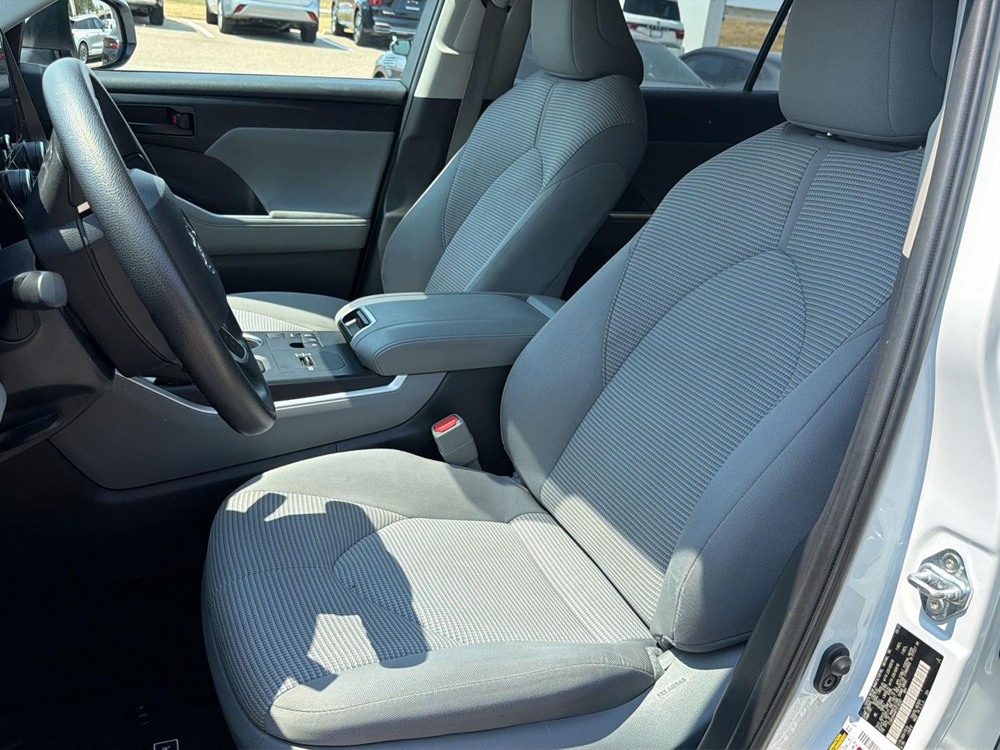 Used 2023 Toyota Highlander SUV