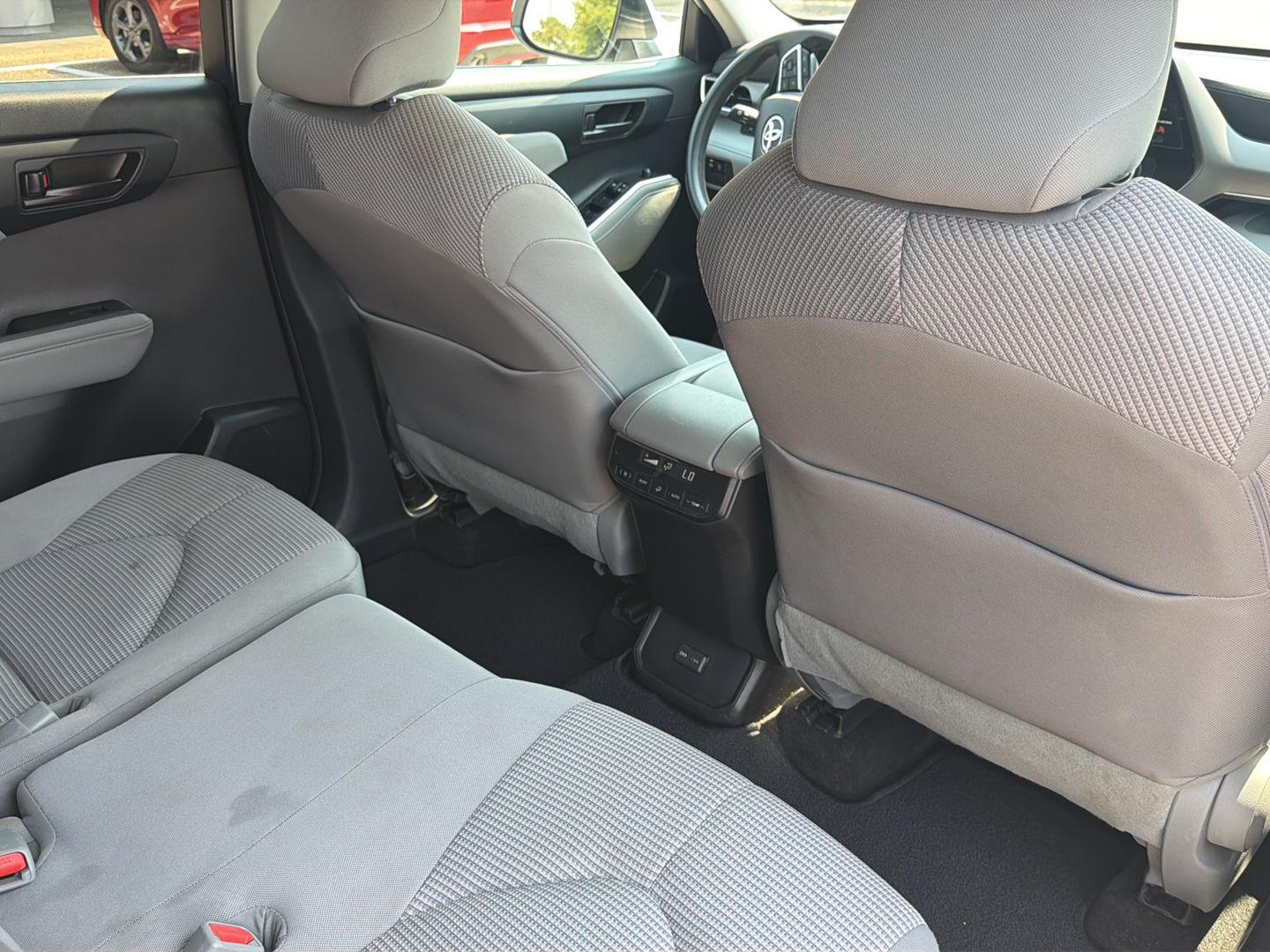 Used 2023 Toyota Highlander SUV