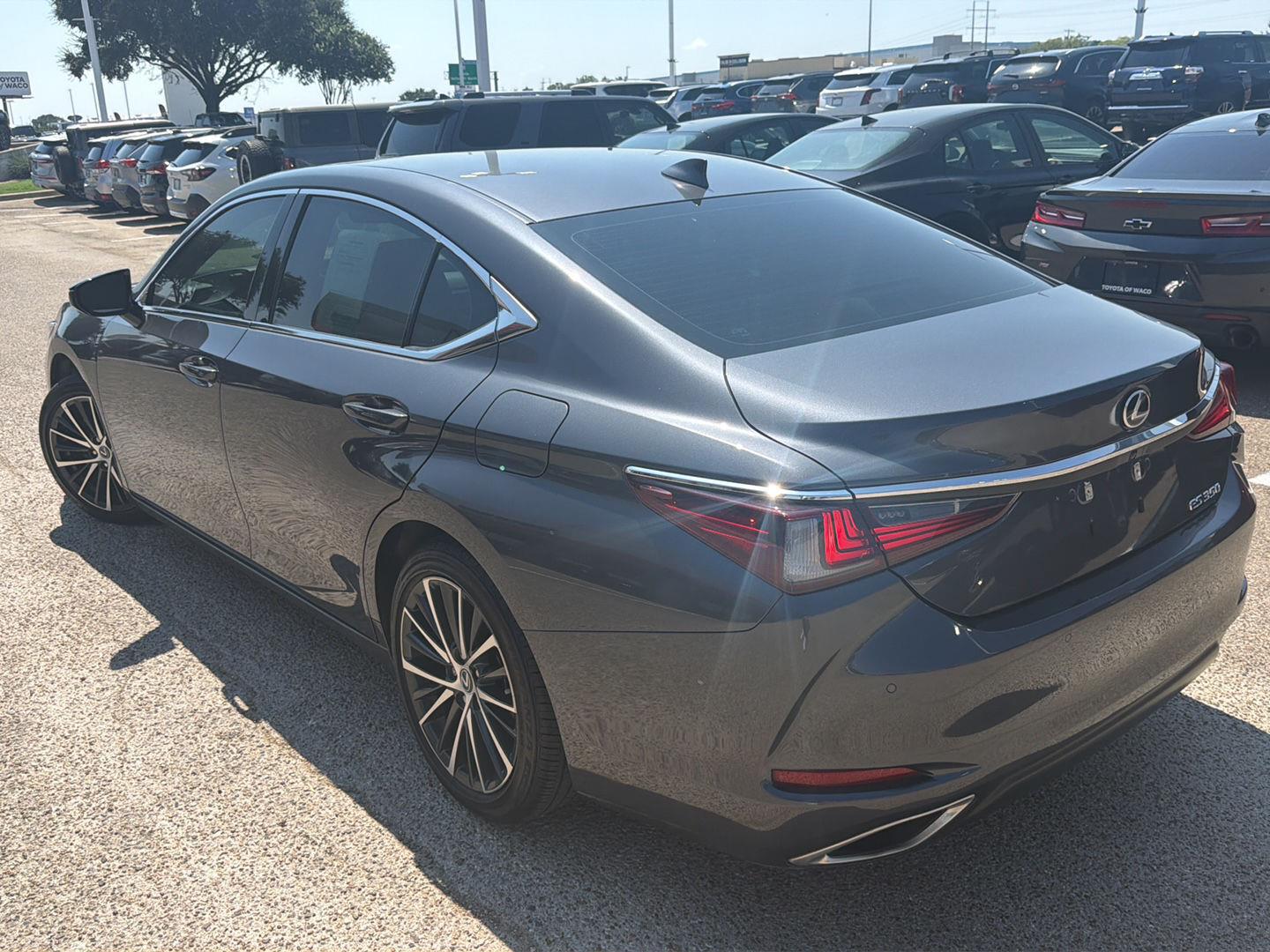 Used 2024 Lexus ES Sedan