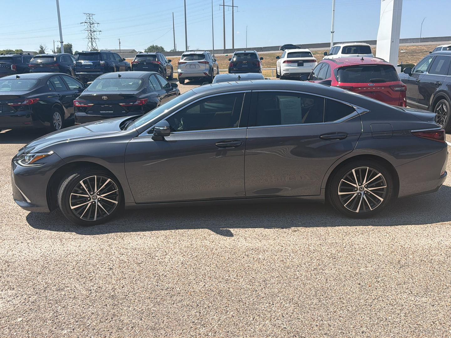 Used 2024 Lexus ES Sedan