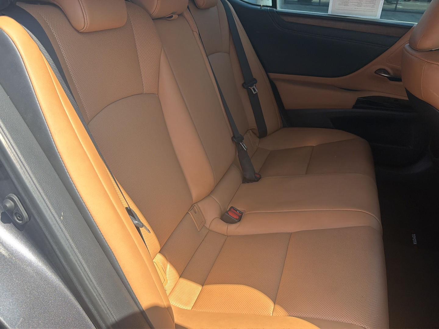 Used 2024 Lexus ES Sedan