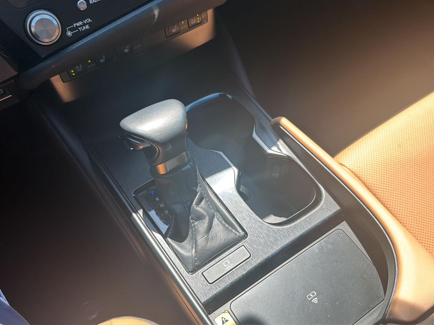 Used 2024 Lexus ES Sedan