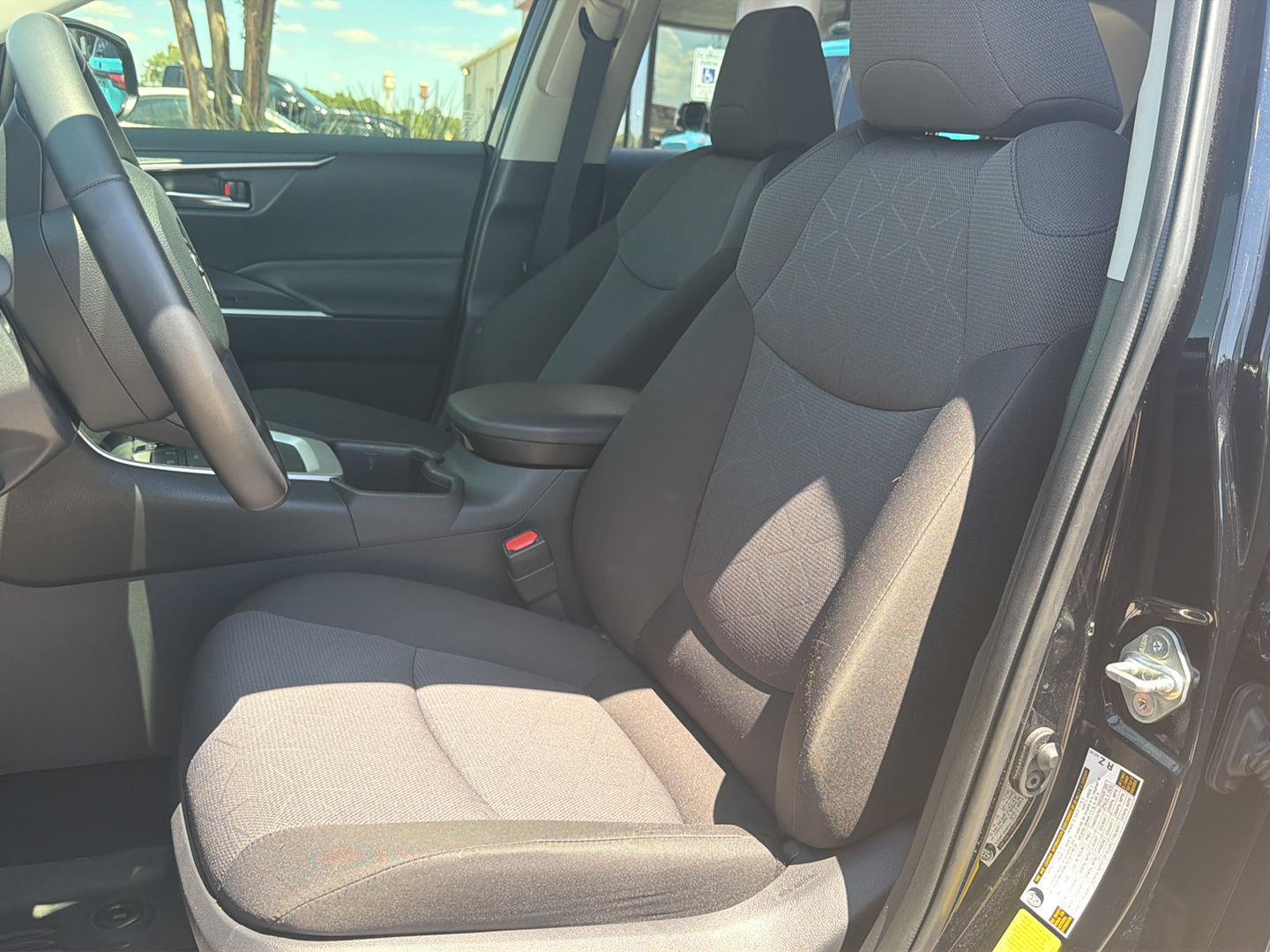 Used 2025 Toyota RAV4 SUV