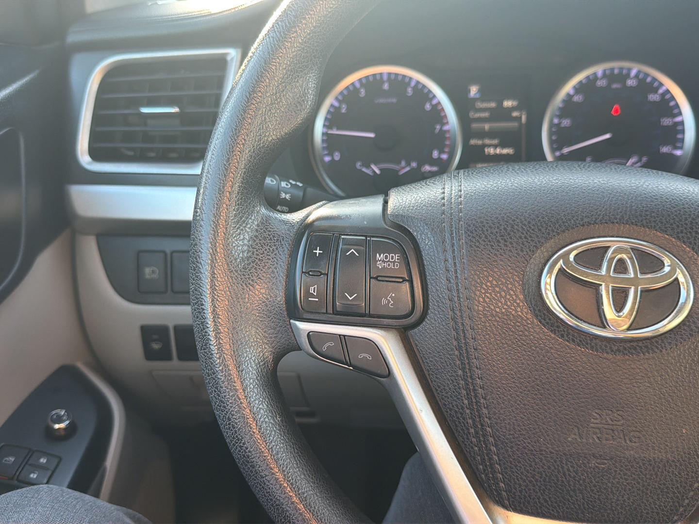 Used 2018 Toyota Highlander SUV