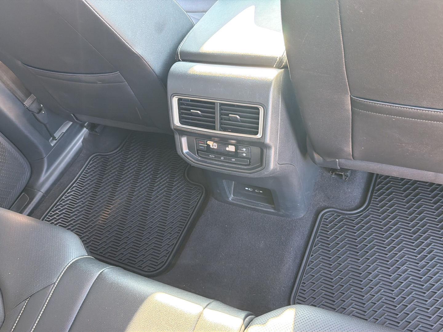 Used 2024 Volkswagen Atlas SUV
