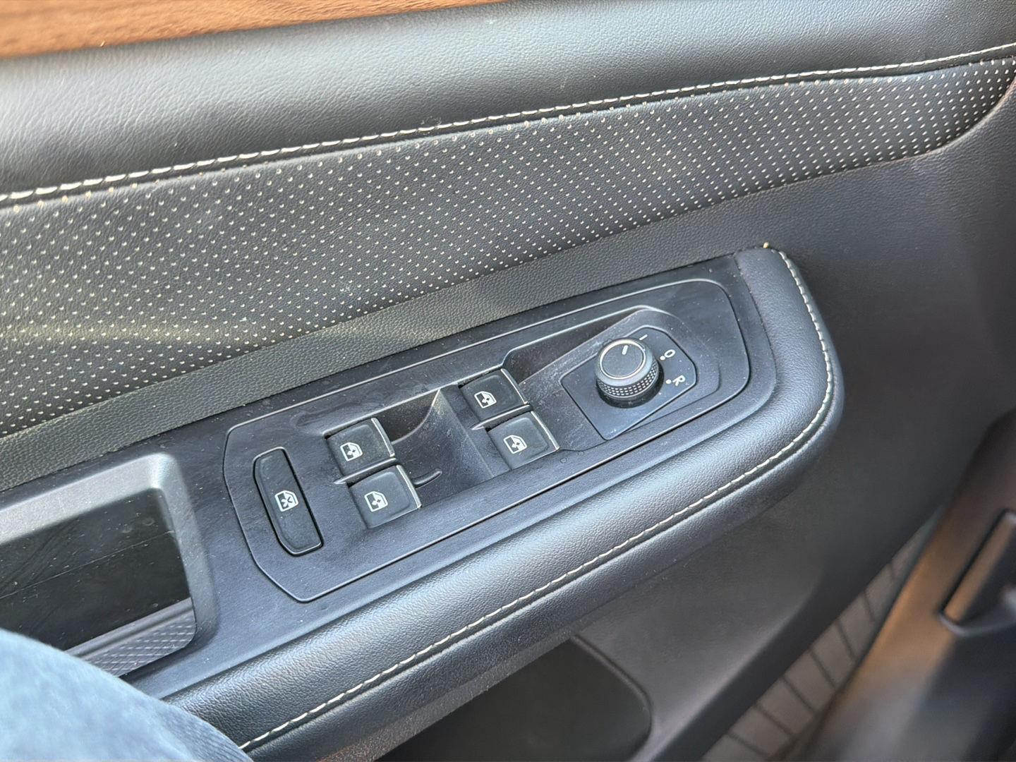 Used 2024 Volkswagen Atlas SUV