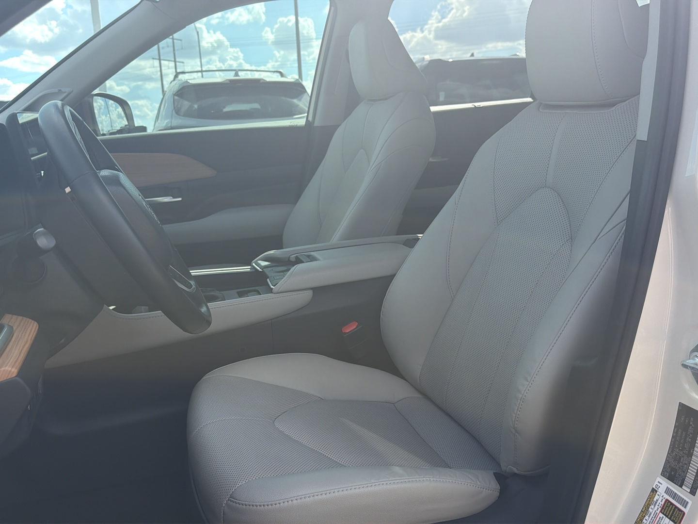 Used 2024 Toyota Grand Highlander SUV